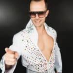 Stripper Kevin als Elvis