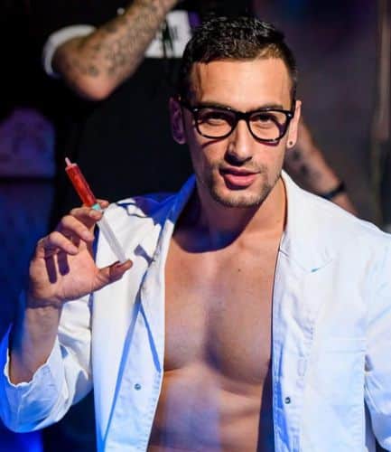 Stripper Marco als dokter
