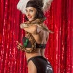 Burlesque striptease danseres Roxy