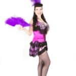 Burlesque show met veren waaiers