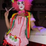 Stripster Eva als clown