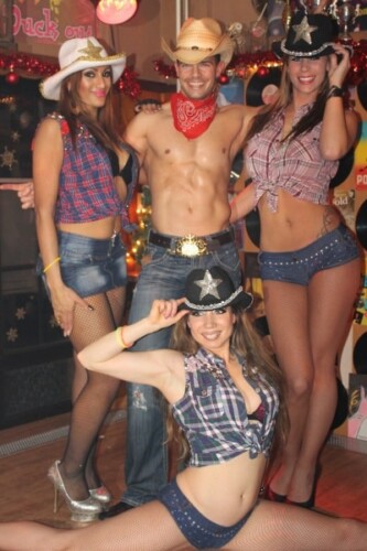 Coyote ugly entertainment