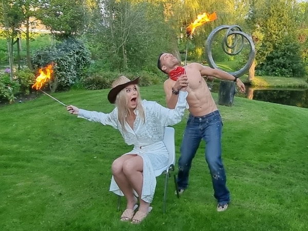 Vuurshow bij een verjaardagsfeest